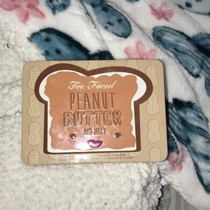 Too faced peanut butter and jelly palette 🎨 🥜